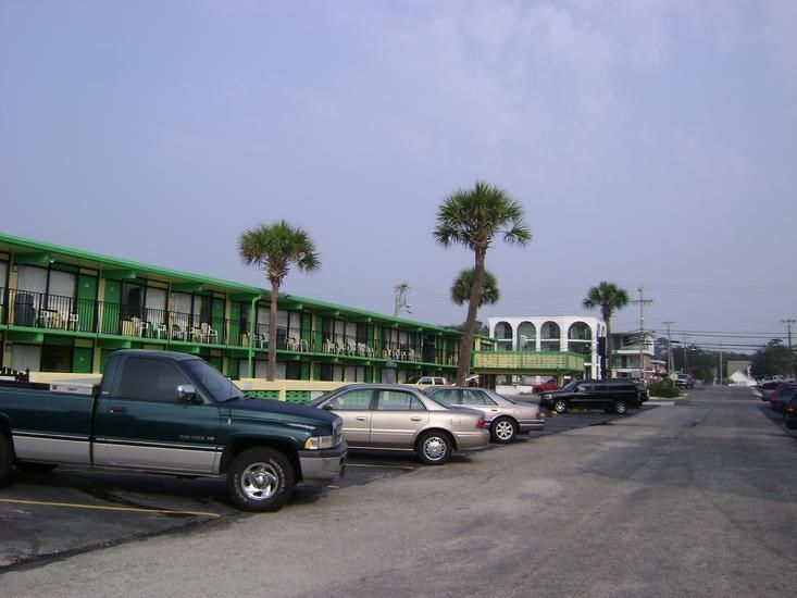 Sea Hawk Oceanfront Motel Миртл-Бич Экстерьер фото