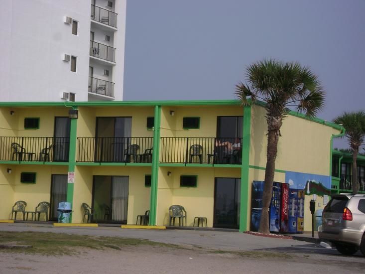 Sea Hawk Oceanfront Motel Миртл-Бич Экстерьер фото