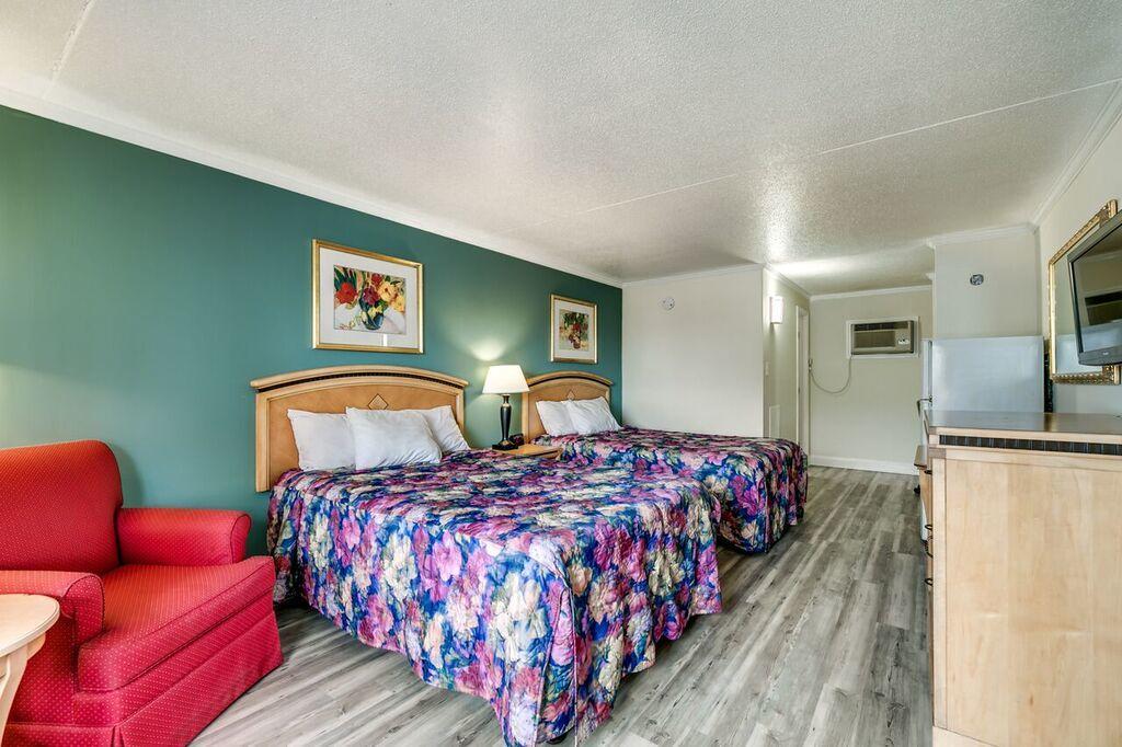 Sea Hawk Oceanfront Motel Миртл-Бич Экстерьер фото