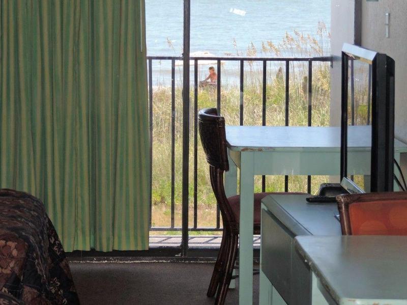 Sea Hawk Oceanfront Motel Миртл-Бич Экстерьер фото