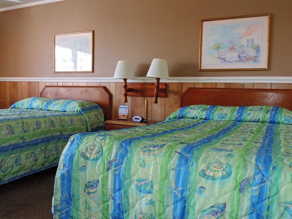 Sea Hawk Oceanfront Motel Миртл-Бич Экстерьер фото