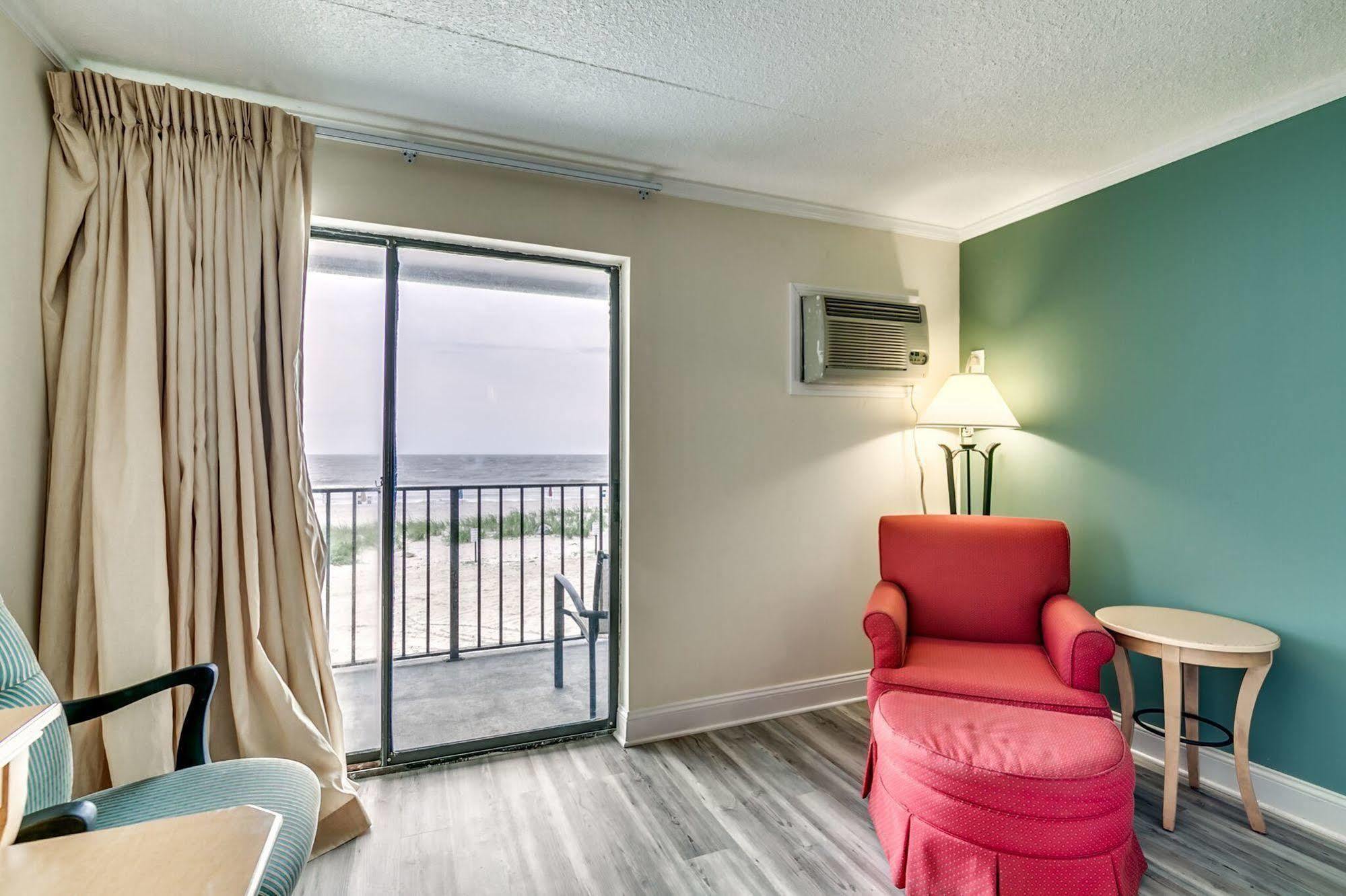 Sea Hawk Oceanfront Motel Миртл-Бич Экстерьер фото